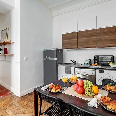 Apartment Bnbnook - Parisian Charm: 1br In Le Marais
