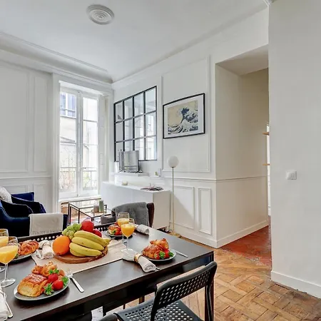 Bnbnook - Parisian Charm: 1br In Le Marais